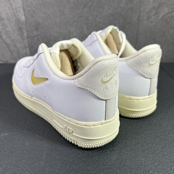 Nike Air Force 1 '07 LX Pale Vanilla Size 8.5 Mens Sneakers - Picture 5 of 12